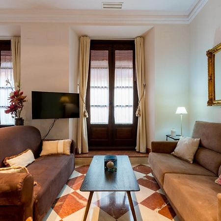 Quevedo Suite Sevilla Buitenkant foto