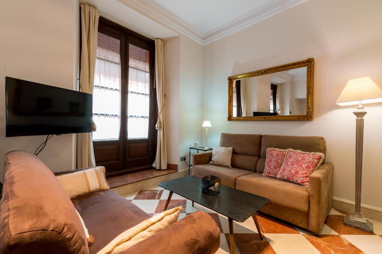 Quevedo Suite Sevilla Buitenkant foto
