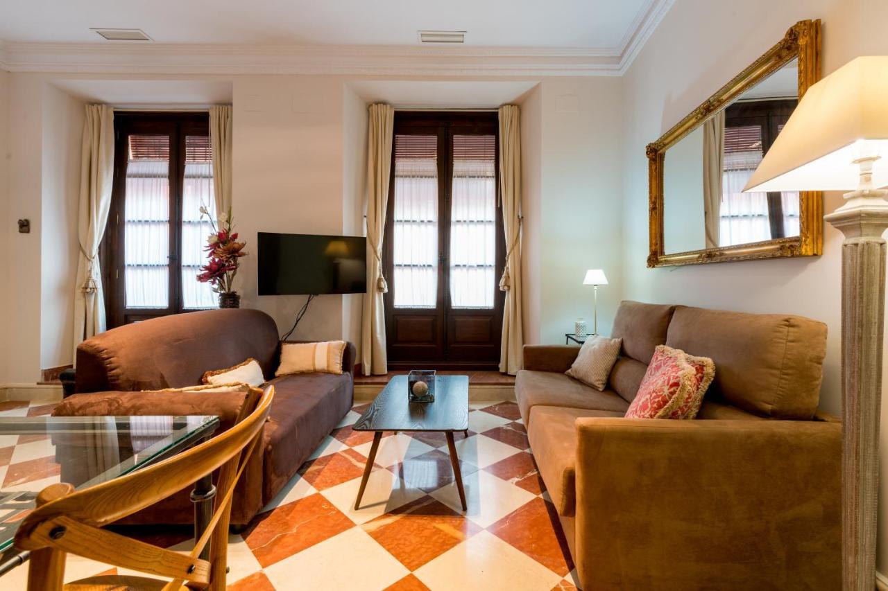 Quevedo Suite Sevilla Buitenkant foto