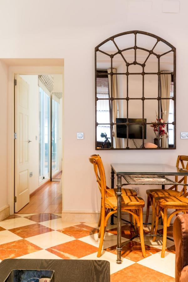 Quevedo Suite Sevilla Buitenkant foto