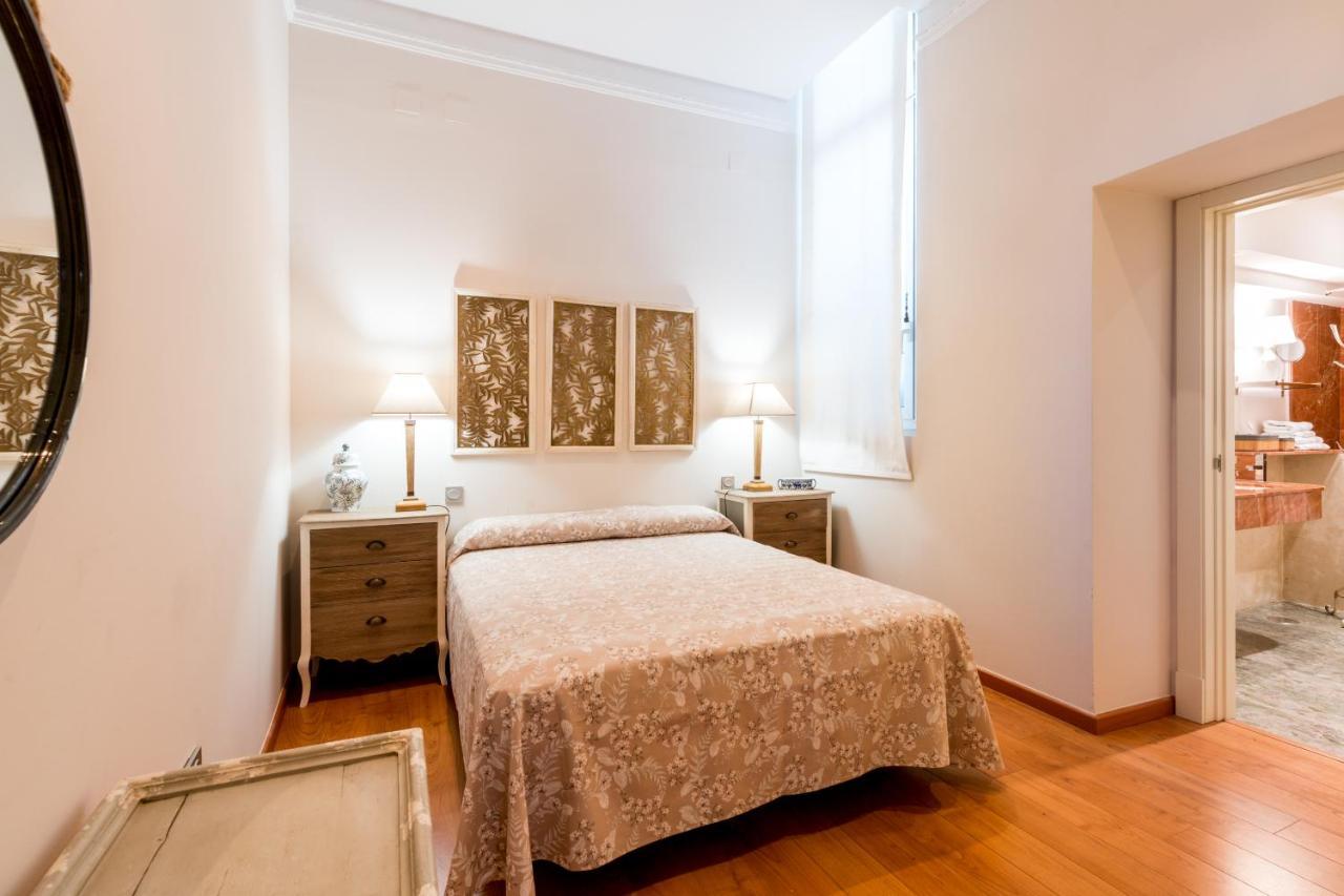 Quevedo Suite Sevilla Buitenkant foto